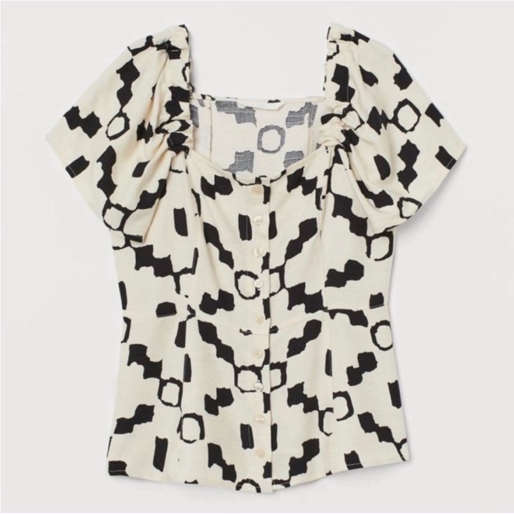 H&M Peplum Short Sleeved Blouse Size Large in Cream and Black Print NWT